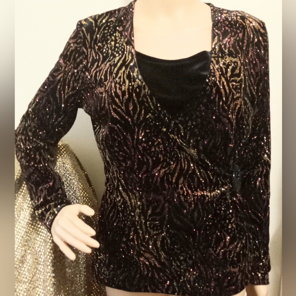 Notations Tiger Design Long Sleeve Top